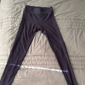 Alo black, high wasted leggings